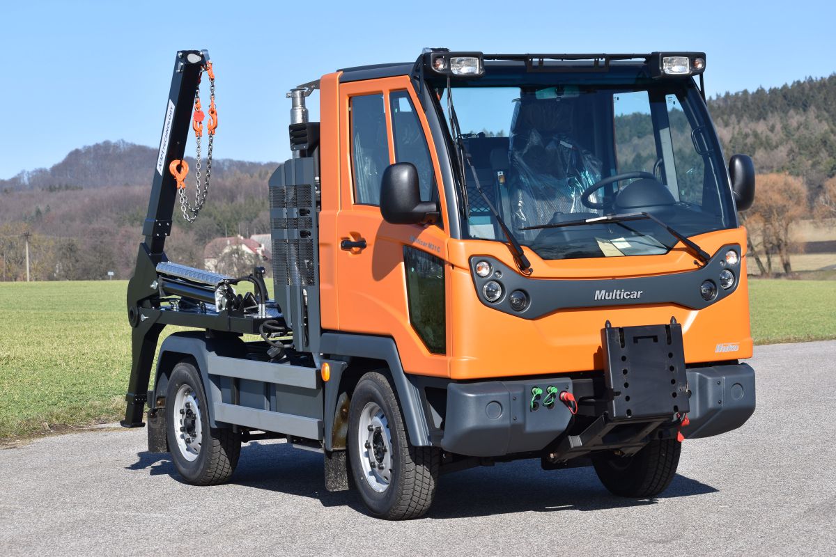 Dvouramenný nosič kontejnerů DN2500