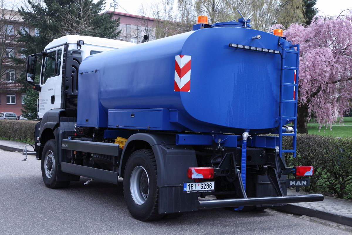 Mycí a kropicí nástavba CNT7000 / CNT8000