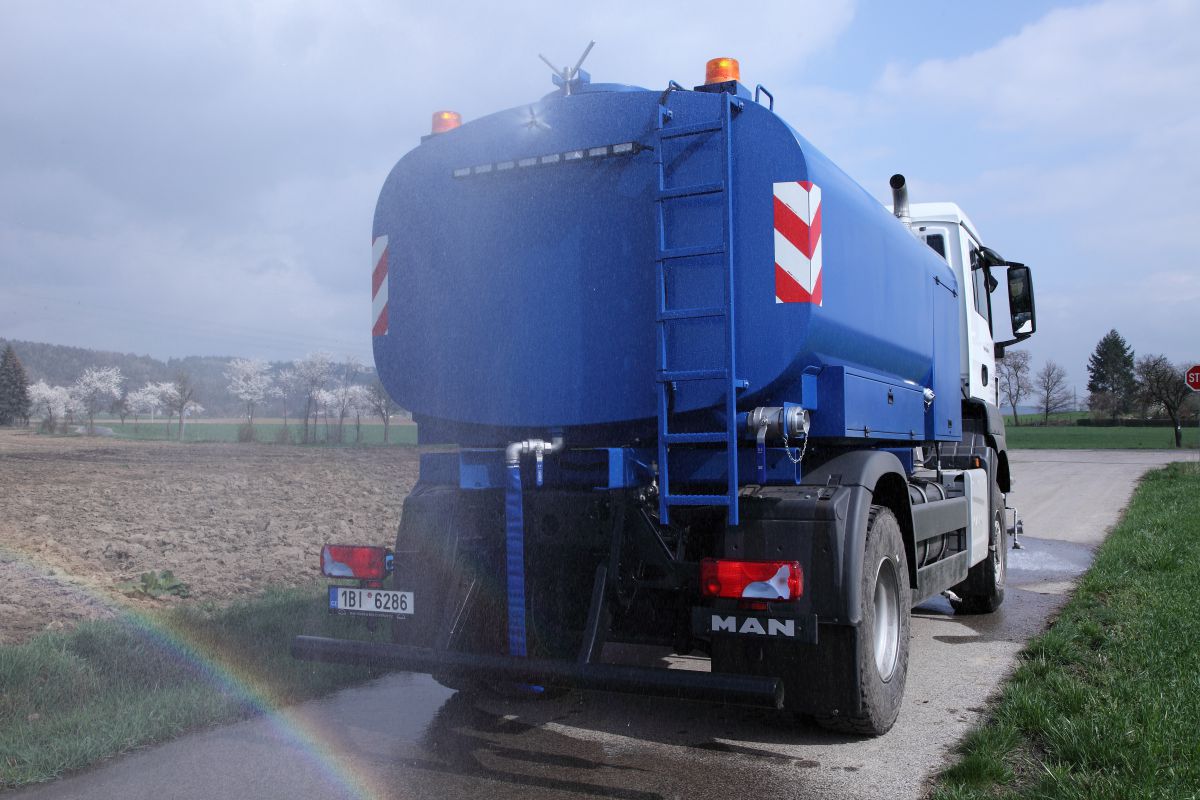 Mycí a kropicí nástavba CNT7000 / CNT8000