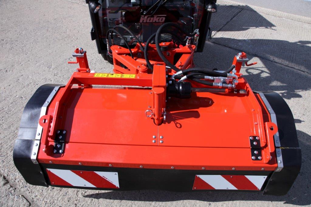 Silniční zametač SZP