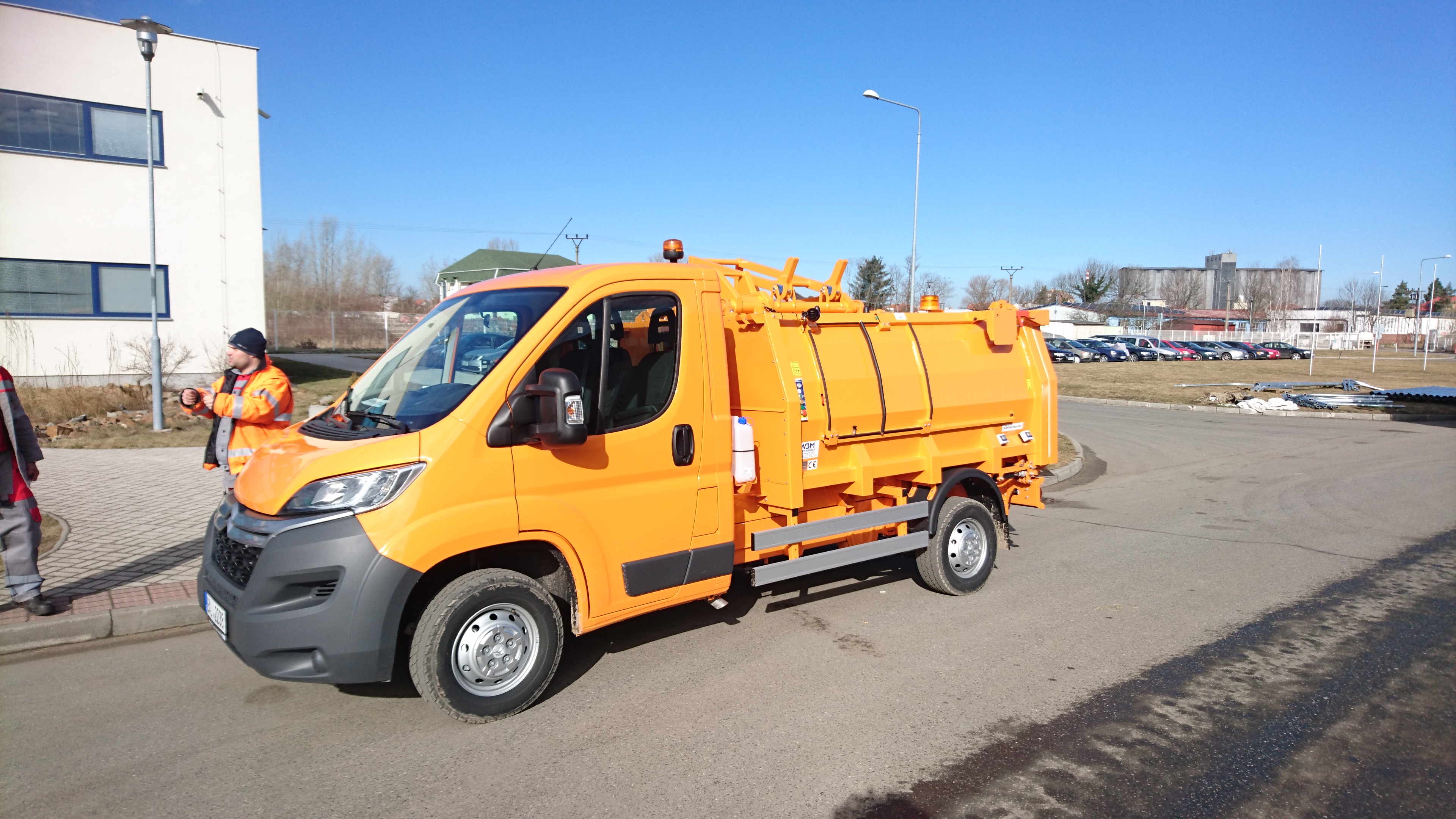 Lisovací nástavba na odpadky BL35 pro AVE Kolín.