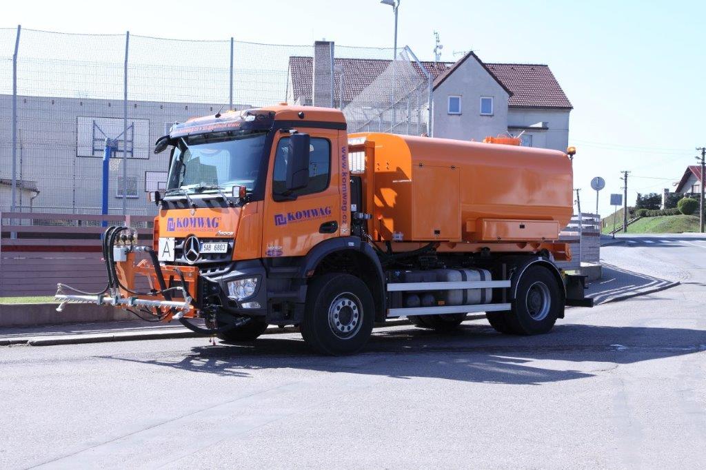 Mycí a kropící zařízení CNT pro společnost KOMWAG.