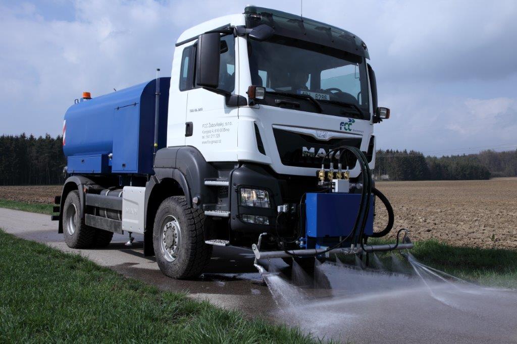 Mycí a kropící zařízení CNT pro společnost FCC.