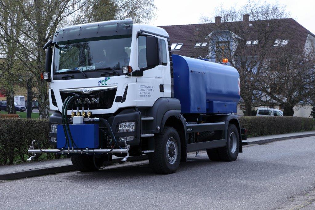 Mycí a kropící zařízení CNT pro společnost FCC.