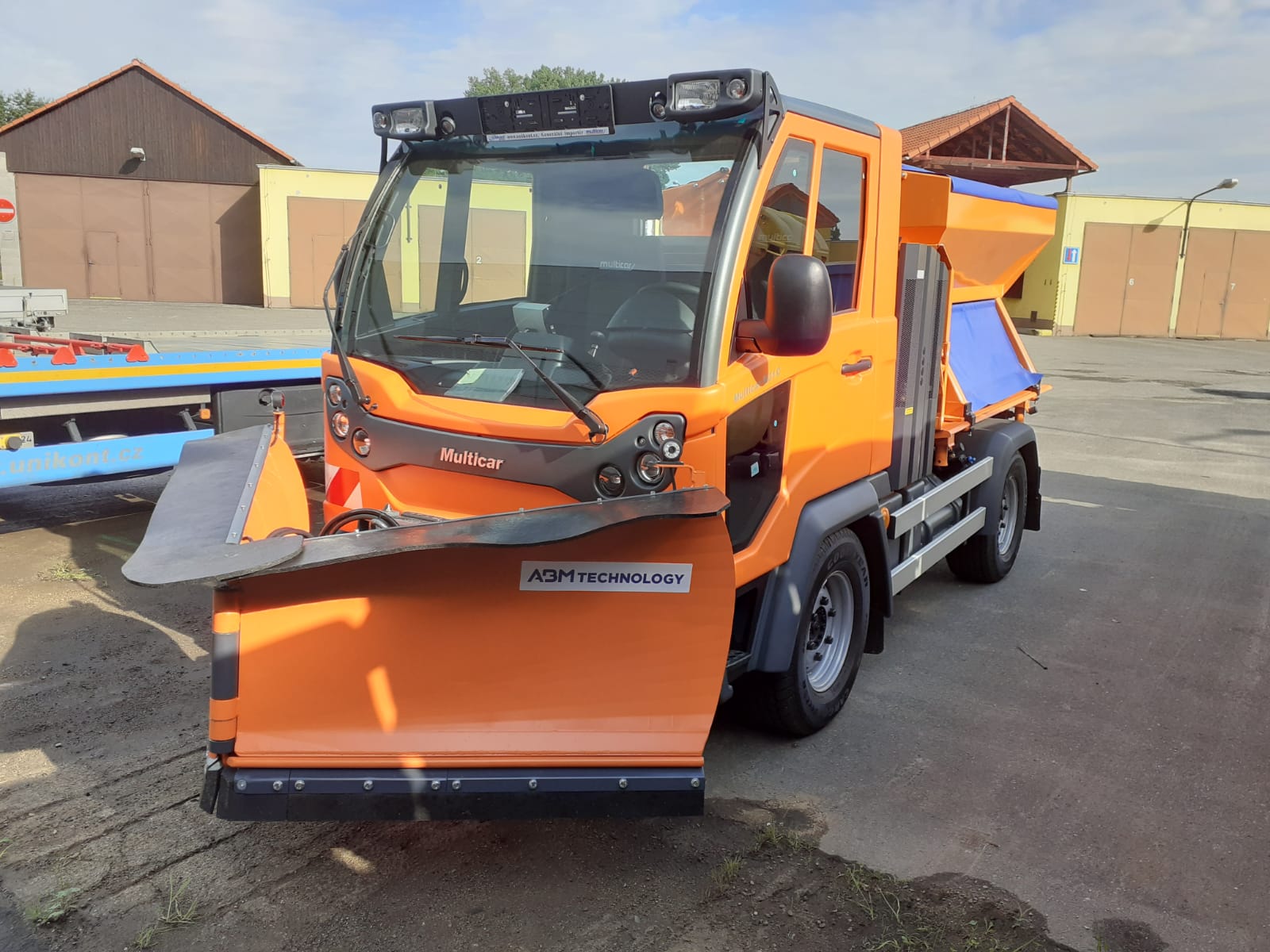 Nástavby pro zimní údržbu komunikací na podvozku Multicar pro Technické služby Turnov.